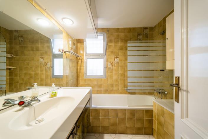 Image No.18-2 Bed Apartment for sale