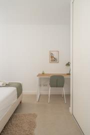 16-ec67b526875bf0124b6ce4328a754439