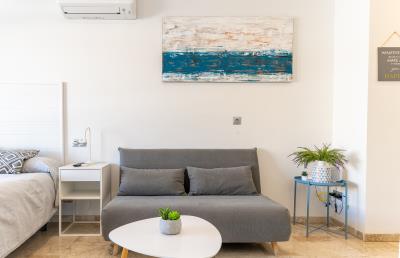 8-e64a9055bba3e77ac8aca3b893cdf826