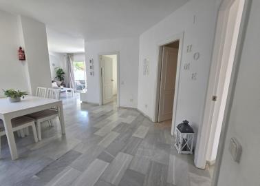 12-53013098fcab6c38b1379cd33298e050