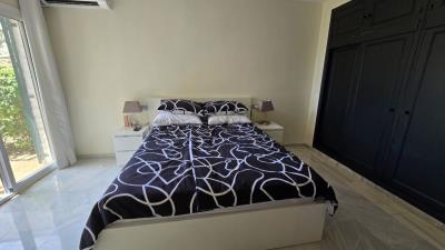 11-20939a0134ad724a8cb2a801094d15a4