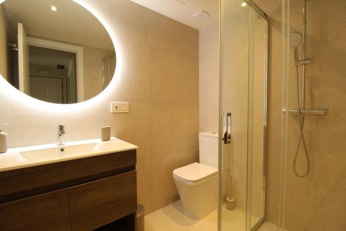 Image No.8-2 Bed Apartment for sale