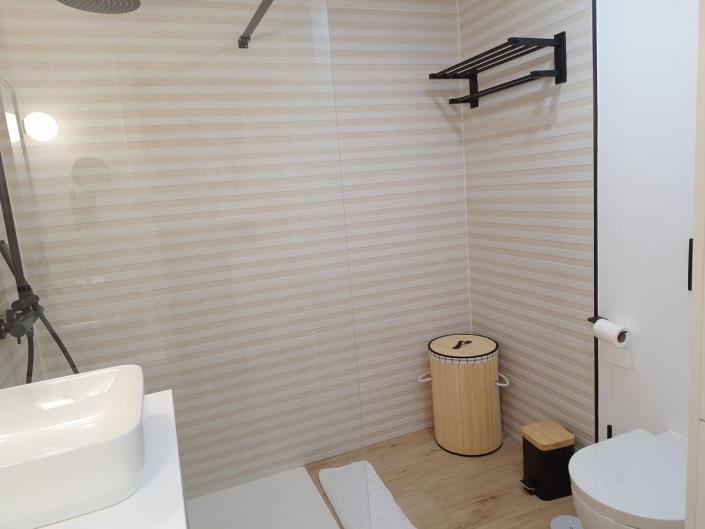 Image No.18-1 Bed Studio for sale