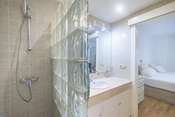 Image No.17-2 Bed Apartment for sale