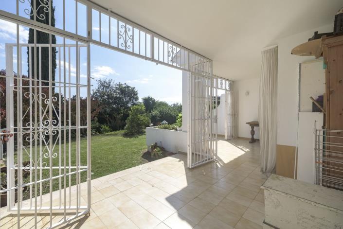 Image No.22-2 Bed Apartment for sale