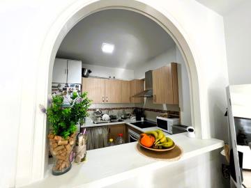 8-e64a9055bba3e77ac8aca3b893cdf826