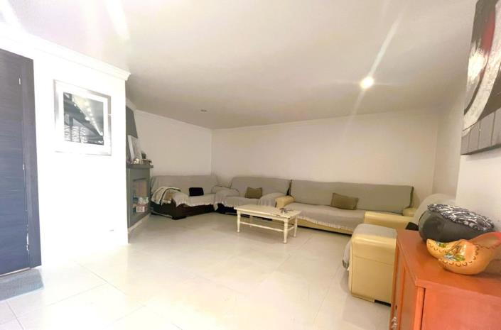 Image No.13-Jumelé de 3 chambres à vendre à Estepona