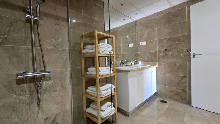 Image No.17-2 Bed Apartment for sale