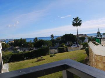 8-e64a9055bba3e77ac8aca3b893cdf826