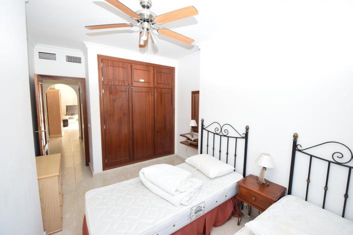 Image No.22-3 Bed Apartment for sale