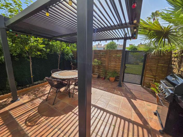 Image No.14-3 Bed Townhouse for sale