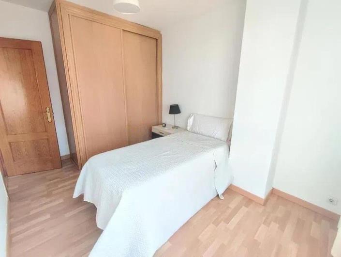 Image No.15-3 Bed Apartment for sale