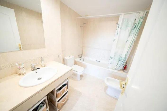 Image No.8-2 Bed Apartment for sale