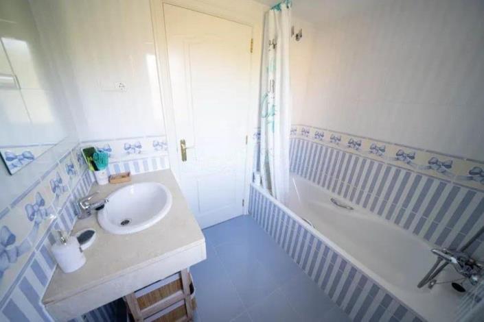 Image No.12-2 Bed Apartment for sale