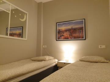 8-e64a9055bba3e77ac8aca3b893cdf826