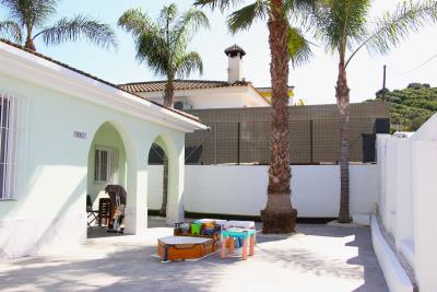 3-644887ed831e8682853ff700c7704b89