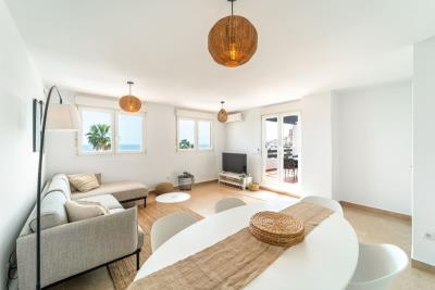 8-e64a9055bba3e77ac8aca3b893cdf826