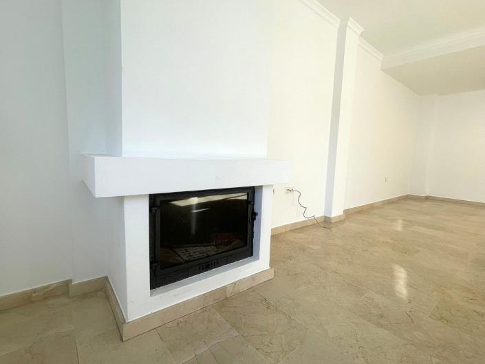 Image No.9-3 Bed Townhouse for sale