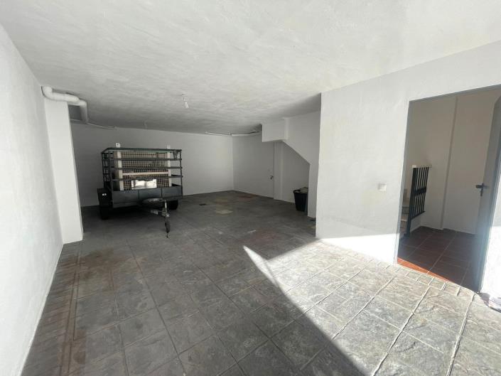 Image No.48-3 Bed Townhouse for sale