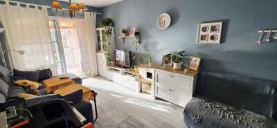 9-467d0cee5b725f3ef65f102a0c2e69c0