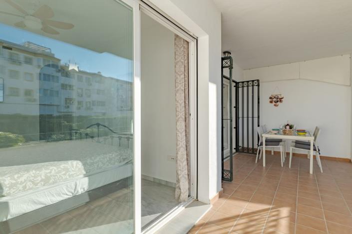 Image No.28-2 Bed Apartment for sale