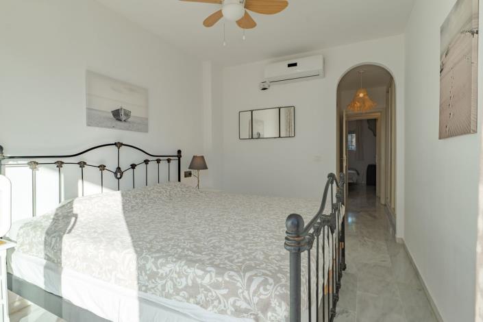 Image No.31-2 Bed Apartment for sale