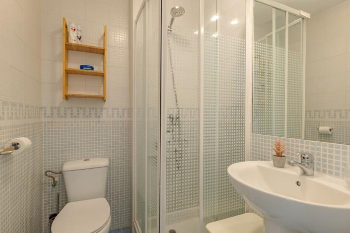 Image No.40-2 Bed Apartment for sale