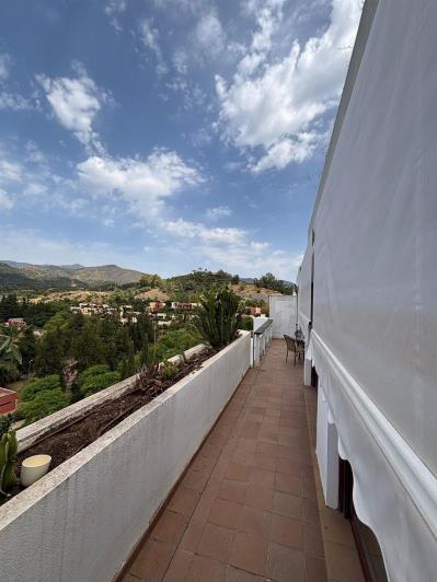 Image No.13-3 Bed Apartment for sale