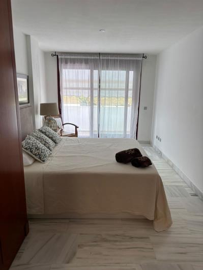 Image No.14-3 Bed Apartment for sale