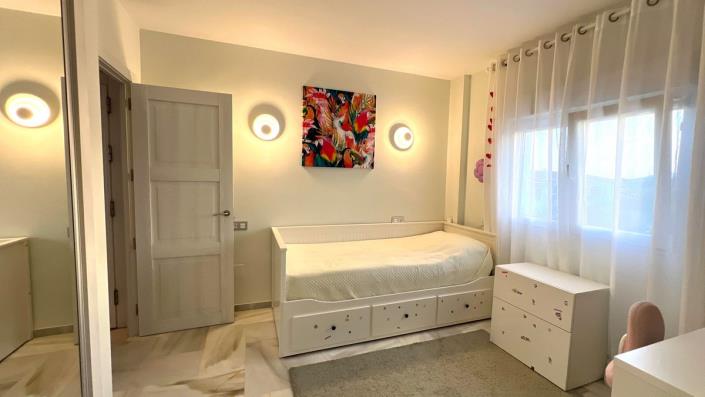 Image No.11-2 Bed Apartment for sale