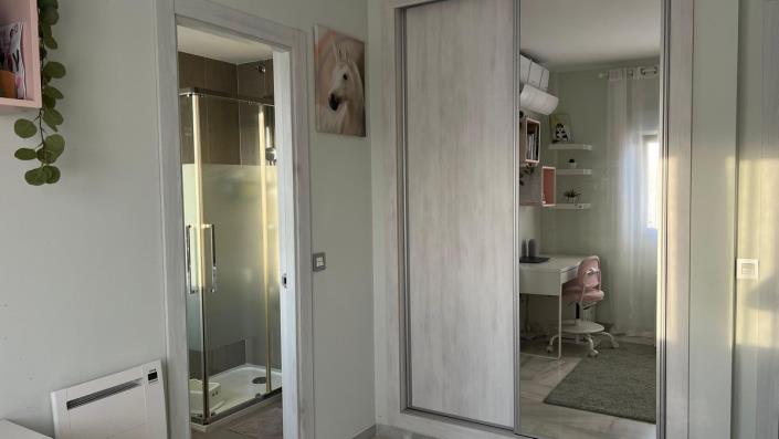 Image No.12-2 Bed Apartment for sale