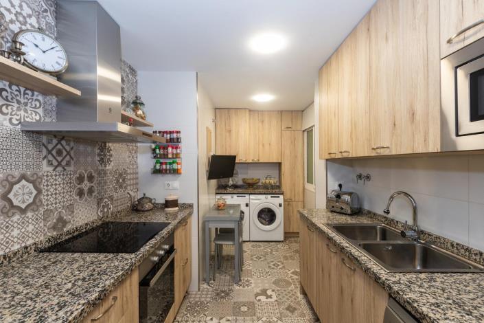 Image No.9-2 Bed Apartment for sale