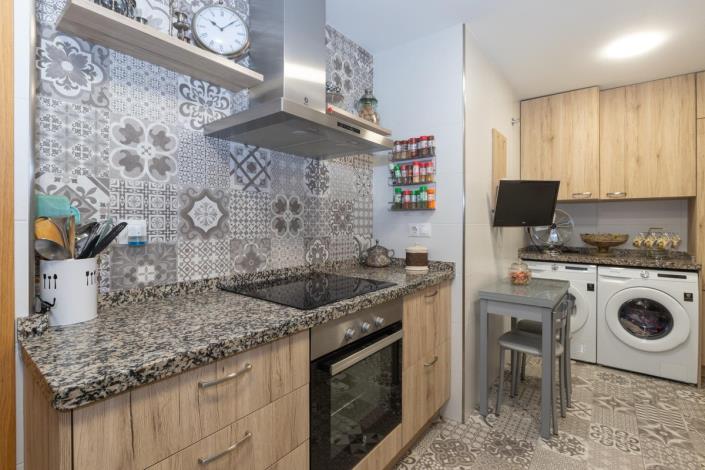 Image No.8-2 Bed Apartment for sale