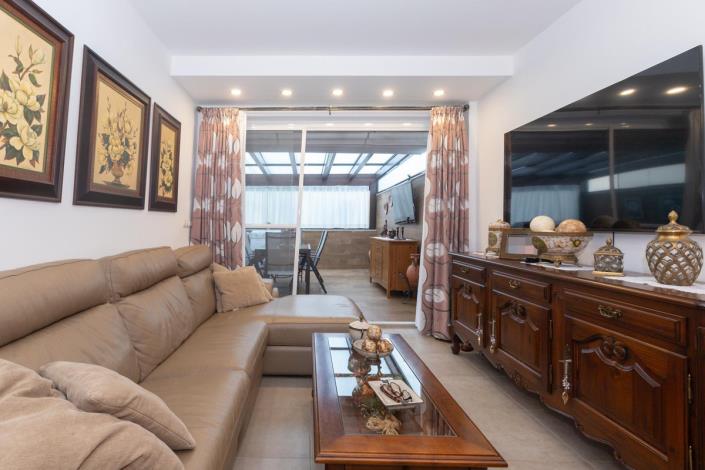 Image No.19-2 Bed Apartment for sale