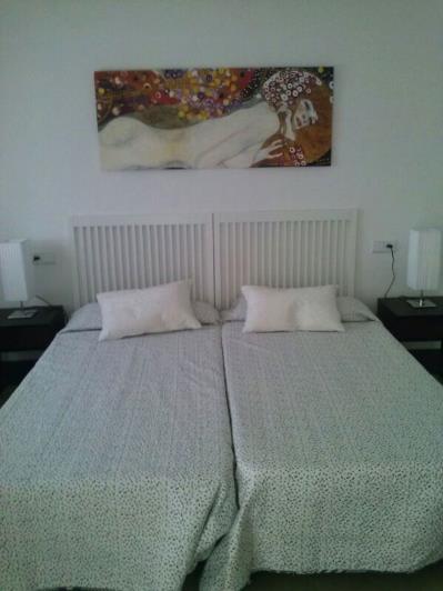 Image No.12-2 Bed Apartment for sale