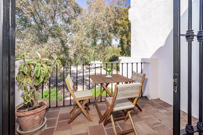 Image No.21-1 Bed Apartment for sale