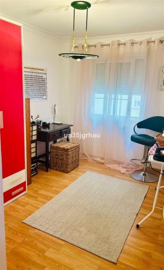 Image No.15-3 Bed Apartment for sale