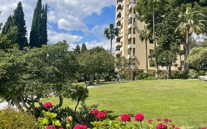 Image No.2-Studio for sale