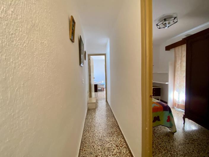 Image No.21-3 Bed Townhouse for sale