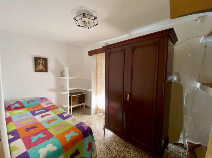 Image No.22-3 Bed Townhouse for sale