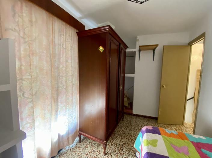 Image No.23-3 Bed Townhouse for sale