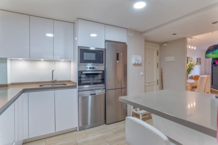 Image No.19-3 Bed Apartment for sale