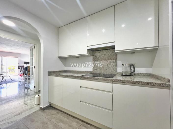 Image No.9-3 Bed Apartment for sale