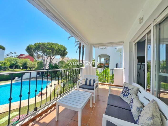 Image No.21-3 Bed Apartment for sale