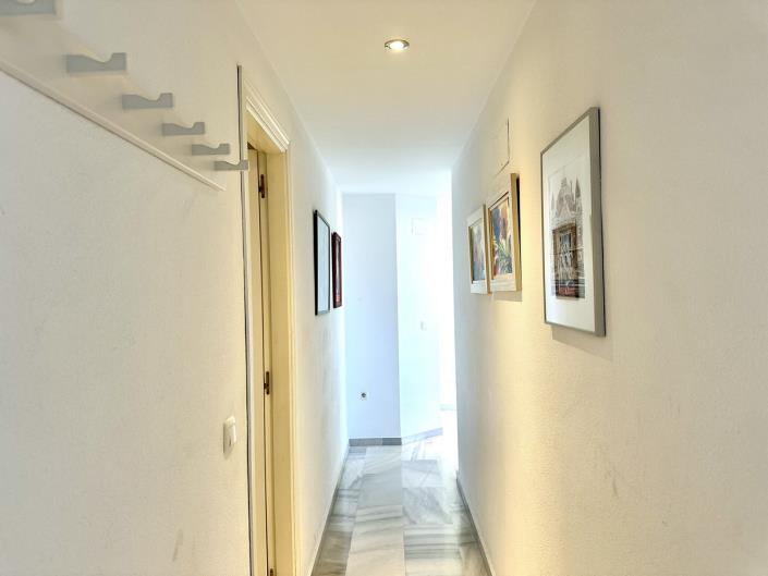 Image No.15-3 Bed Apartment for sale