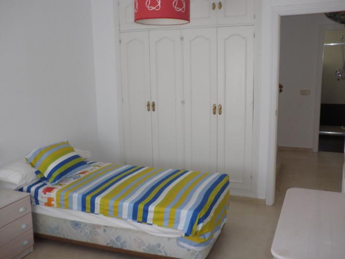 Image No.13-5 Bed Townhouse for sale