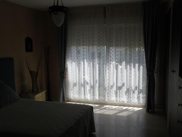 Image No.24-5 Bed Townhouse for sale