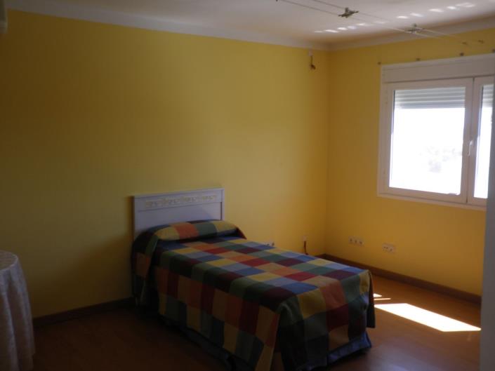 Image No.32-5 Bed Townhouse for sale