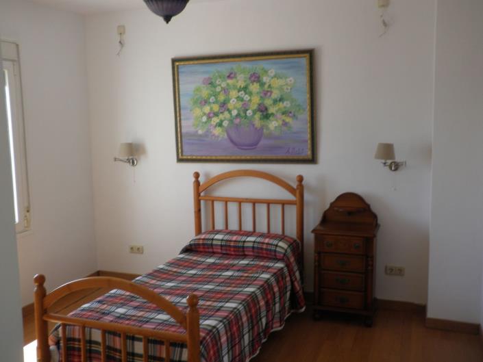 Image No.31-5 Bed Townhouse for sale