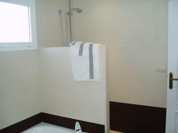 Image No.50-5 Bed Townhouse for sale